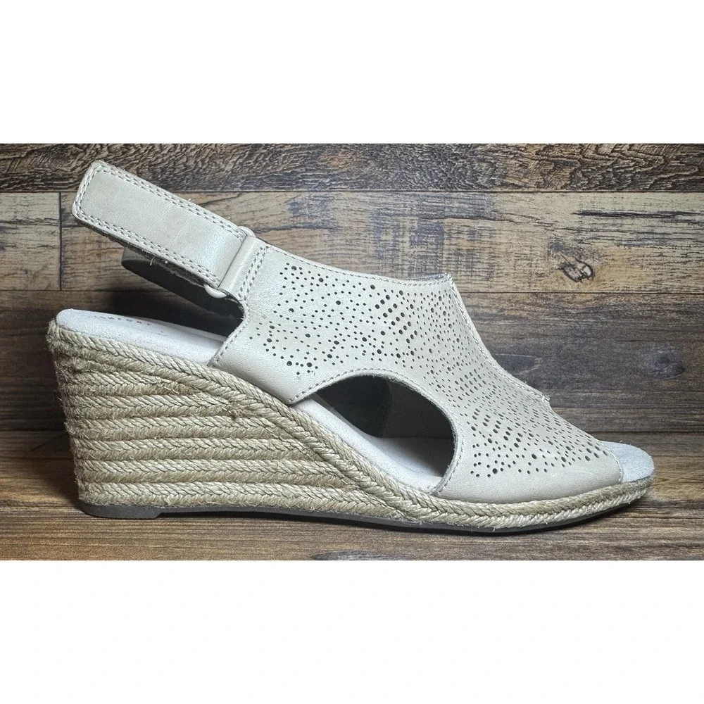 Clarks Petrina‎ Selma 26132194 Size 8.5 Beige Leather Espadrille Wedge Sandals